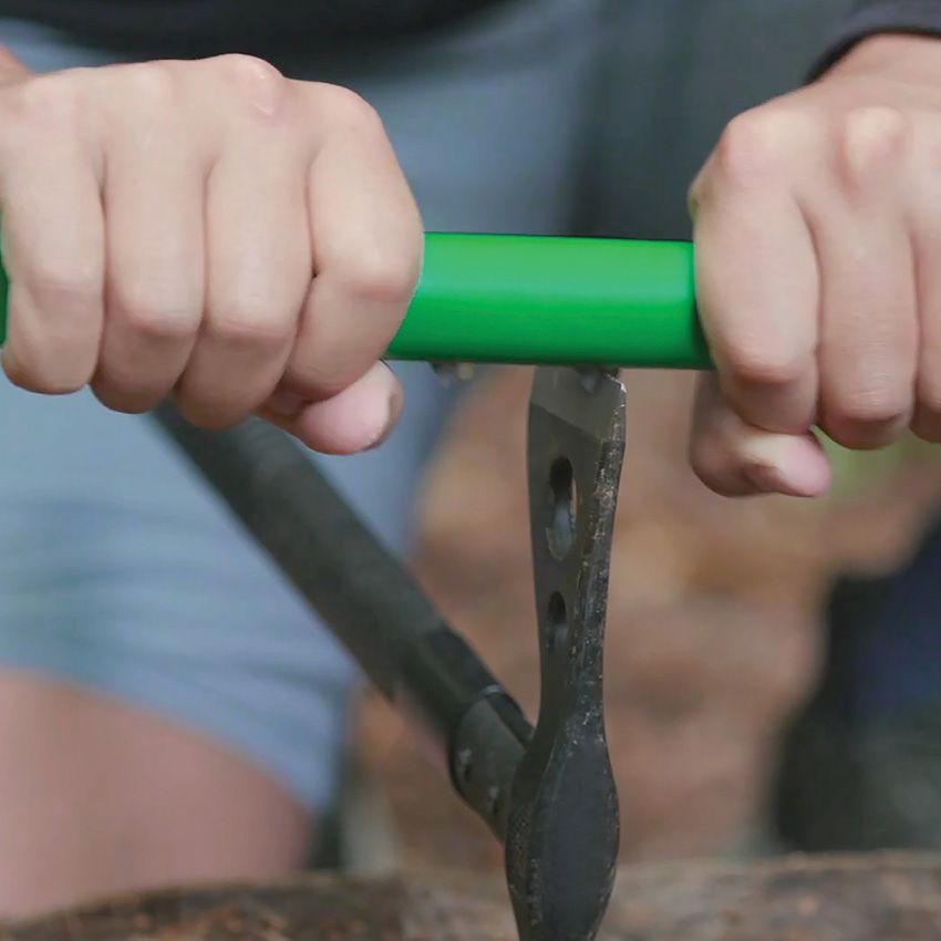 AccuSharp Axe & Tool Sharpener
