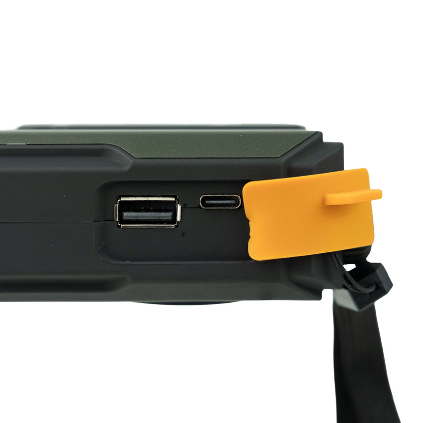 Highlander Universal Survival Emergency Power Hub (Powerbank, Torch, Radio, SOS)